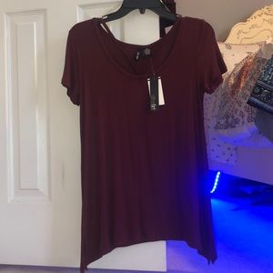 burgundy tee